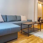 Modern Design 1 Bdrm, 4 Guests, Top Cente, Near Parliament, Self Check-In
