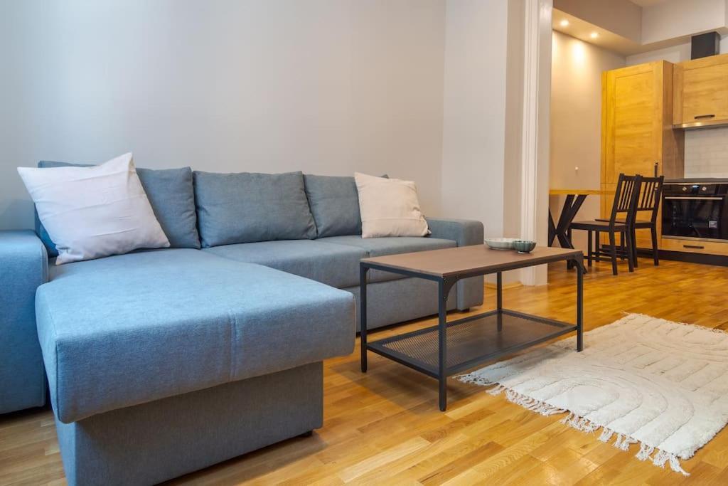 Modern Design 1 Bdrm, 4 Guests, Cente, Near Parliament, Self Check-in Sofia